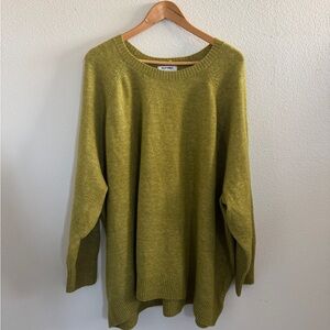 Old Navy Women's Crew Neck Sweater